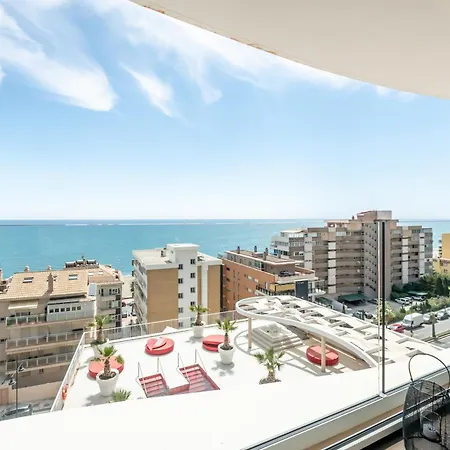 Amazing Sea Views - The Wave Ii, Pool And Sea View *