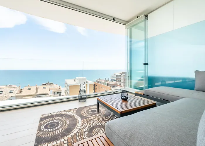 Amazing Sea Views - The Wave Ii, Pool And Sea View Fuengirola