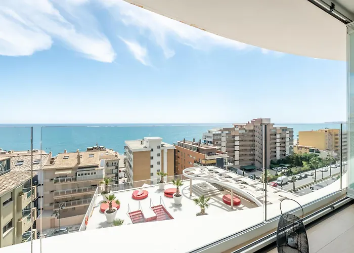 Amazing Sea Views - The Wave Ii, Pool And Sea View *