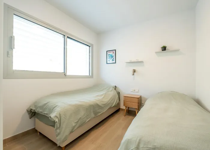 Amazing Sea Views - The Wave Ii, Pool And Sea View Appartement *