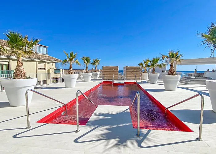 Amazing Sea Views - The Wave Ii, Pool And Sea View Appartement Fuengirola