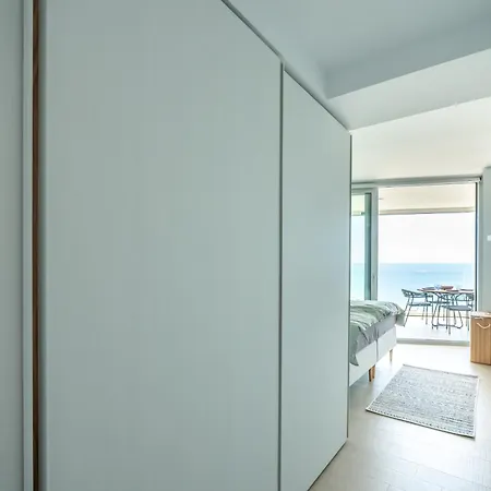 Lägenhet Amazing Sea Views - The Wave Ii, Pool And Sea View